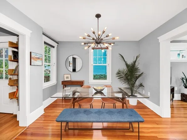 304 Allston St APT 2, Cambridge, MA 02139