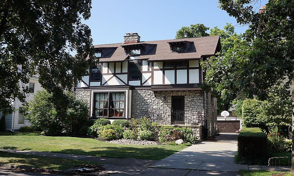 1st image of 137 Woodbridge Ave