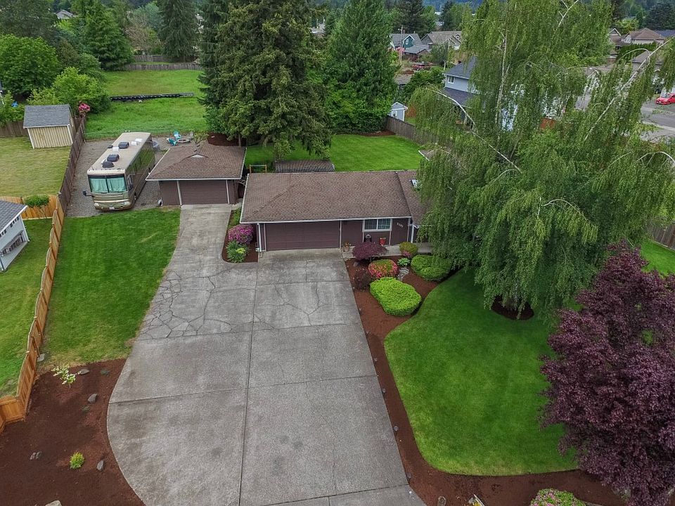 1st image of 2105 W Stewart