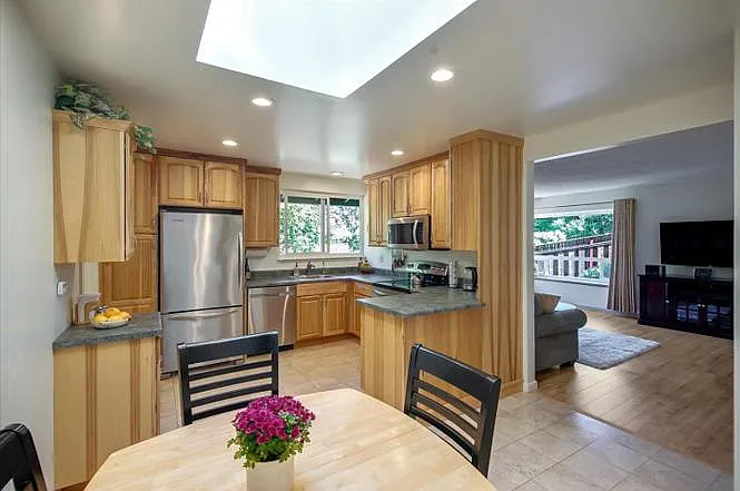 416 Sherman Dr #A — Photo 9