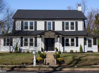 124 Warwick Rd S, Lawnside, NJ 08045