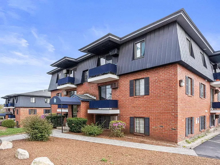 64 Dunbarton Rd #2G — Photo 8