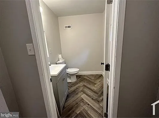 3 bed, $1,200 — Photo 4