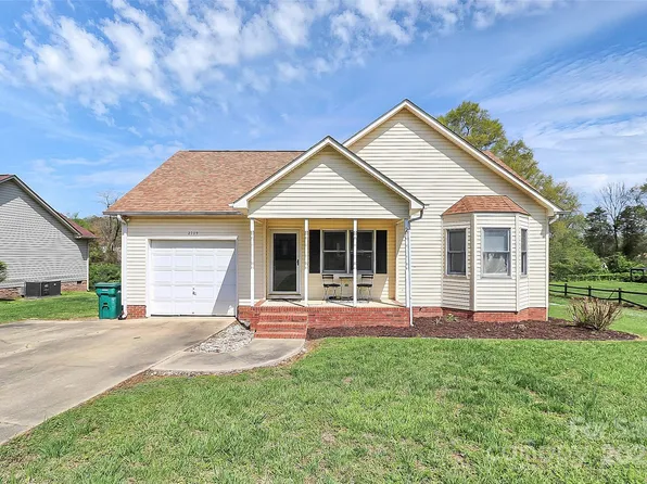 2703 Plantation Way, Albemarle, NC 28001
