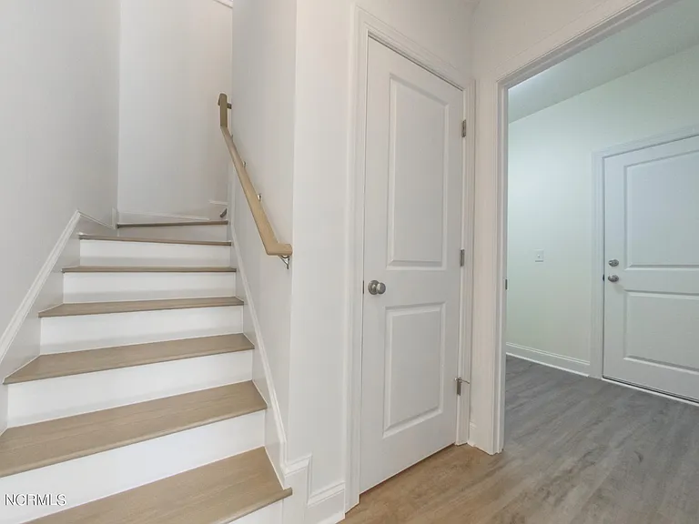 21 Crew Ct — Photo 15