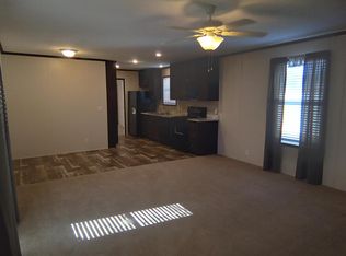 258 Country Forest Dr, Fort Wayne, IN 46818