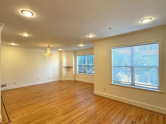 5th image of 438 8th Ave #101