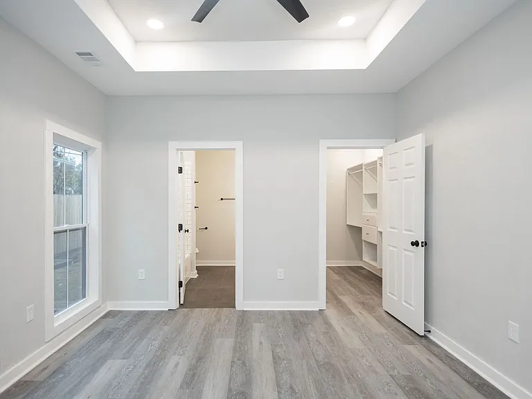 824 W Broad St — Photo 21