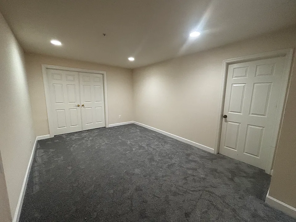 Faircrest Cir