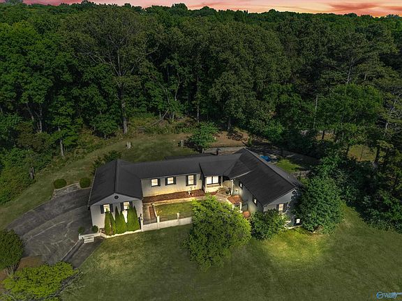 2nd image of 6309 Whitesburg Dr SE