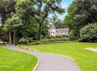 124 Goodwives River Rd, Darien, CT 06820