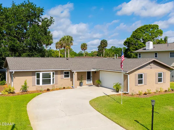 240 Wellington Dr, Daytona Beach, FL 32119