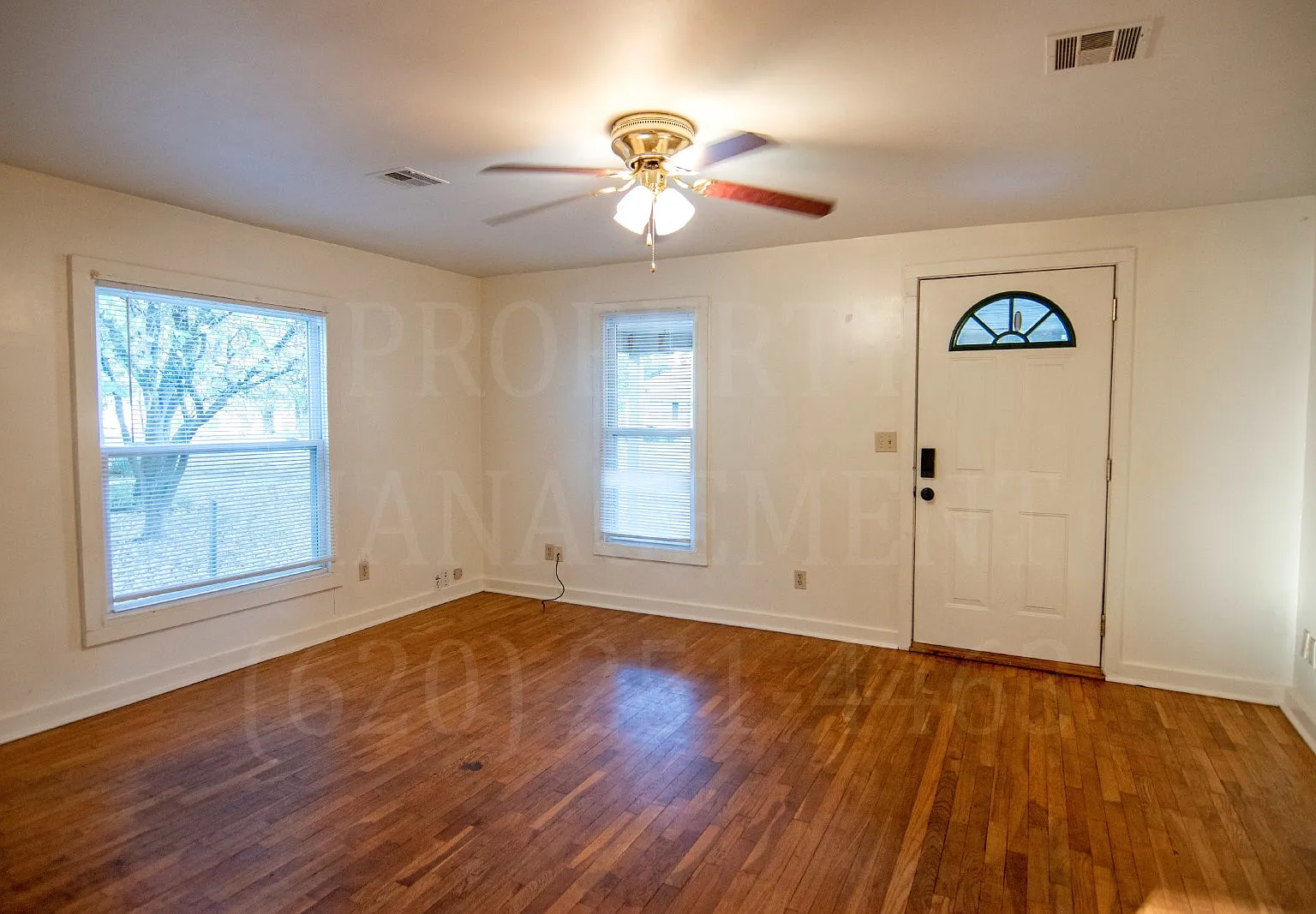 2 bed, 1.0 bath, 1012 sqft, $800 — Photo 3
