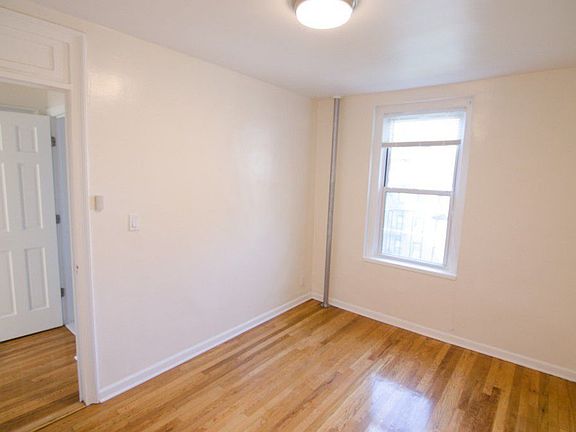 4th image of 3433 90th St APT E41