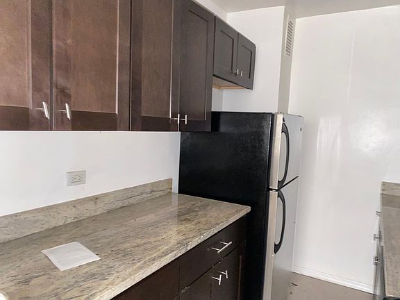 4th image of 1100 Warburton Ave APT 2G