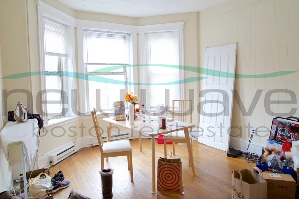 2 bed, 999 sqft, $3,700 — Photo 1