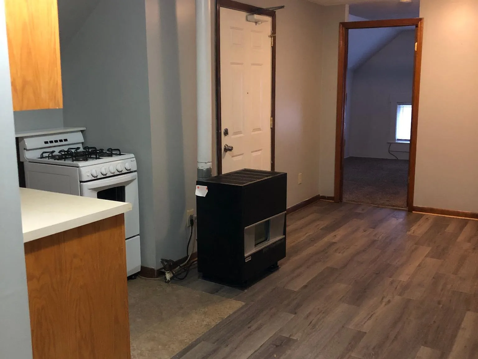 1243 D St — Photo 3