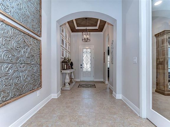 5th image of 614 Manns Harbor Dr