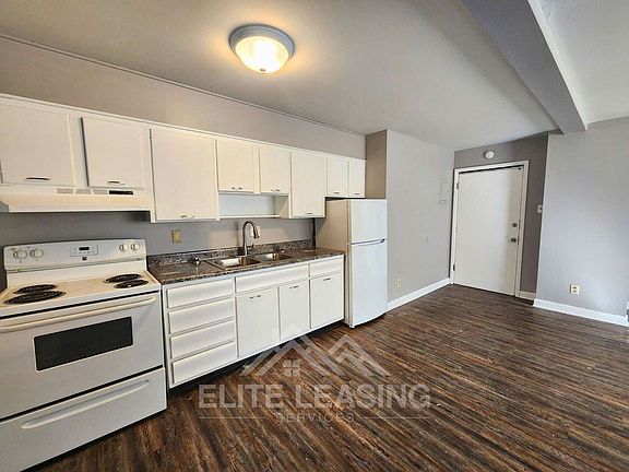 3rd image of 5215 SW 22nd Park Unit 6