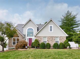 11001 Sandistan Dr, Saint Louis, MO 63146