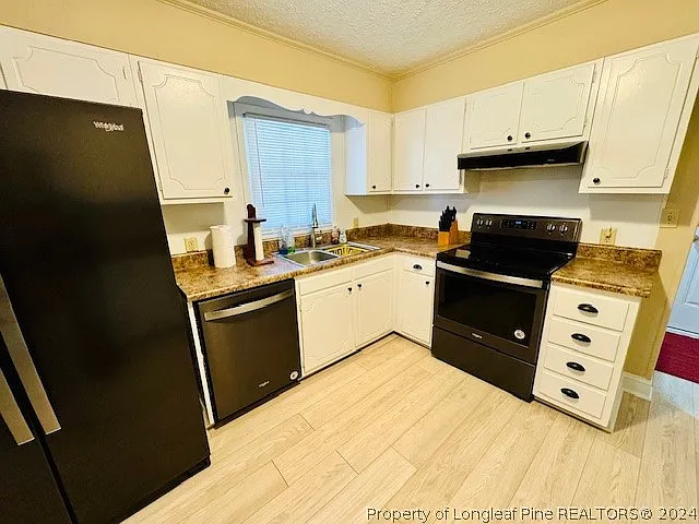 434 Windsor Rd — Photo 9