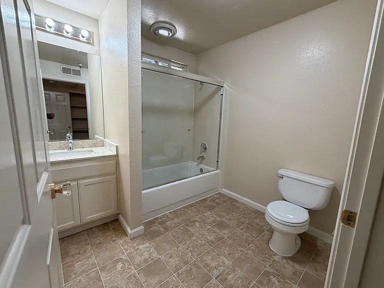 174 El Dorado Ave #2 — Photo 14
