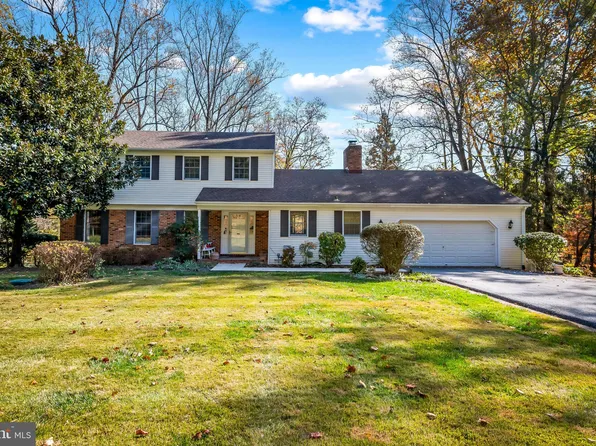 4317 Manorwood Dr, Glen Arm, MD 21057