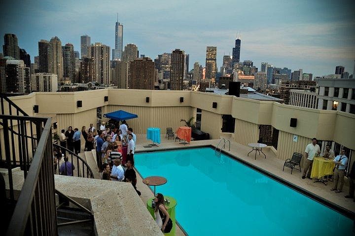 1st image of 1003 N La Salle Dr #2