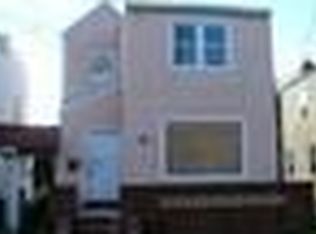 13436 232nd St, Springfield Gardens, NY 11413