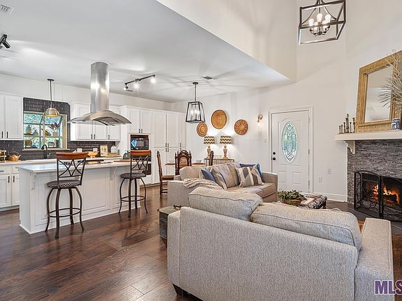 4th image of 12296 Pendarvis Ln