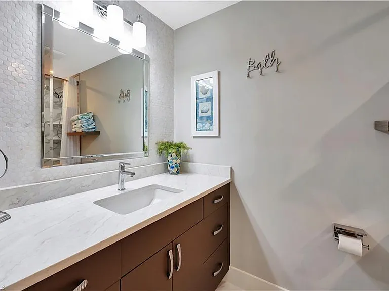 583 Beachwalk Cir #Q-203 — Photo 17