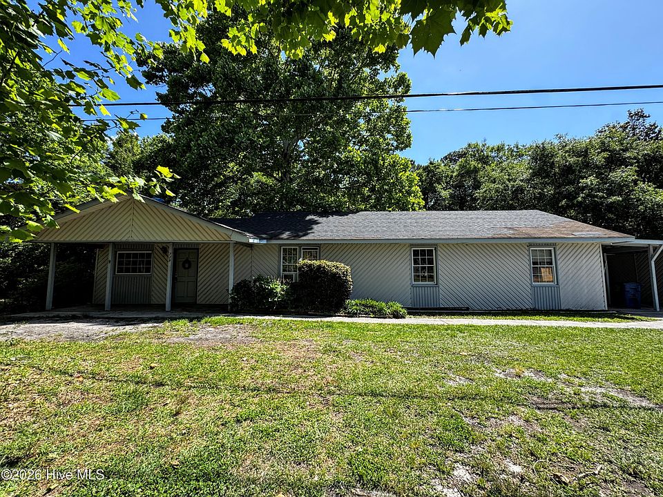 1st image of 739 Sloop Point Road