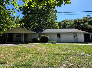 739 Sloop Point Road, Hampstead, NC 28443