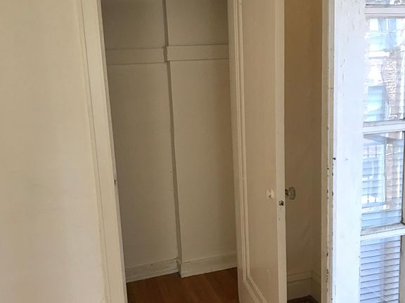 closet in back bedroom