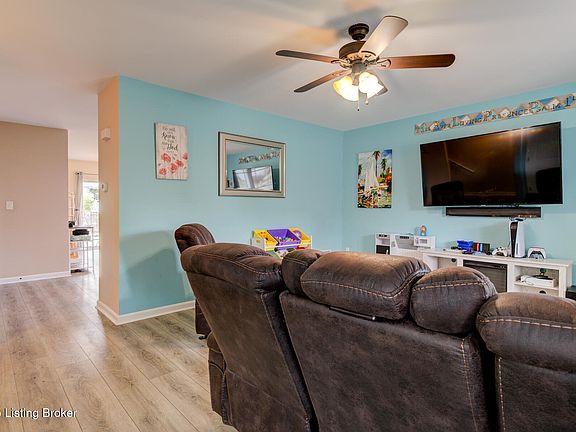 5th image of 31 Quail Hollow Dr