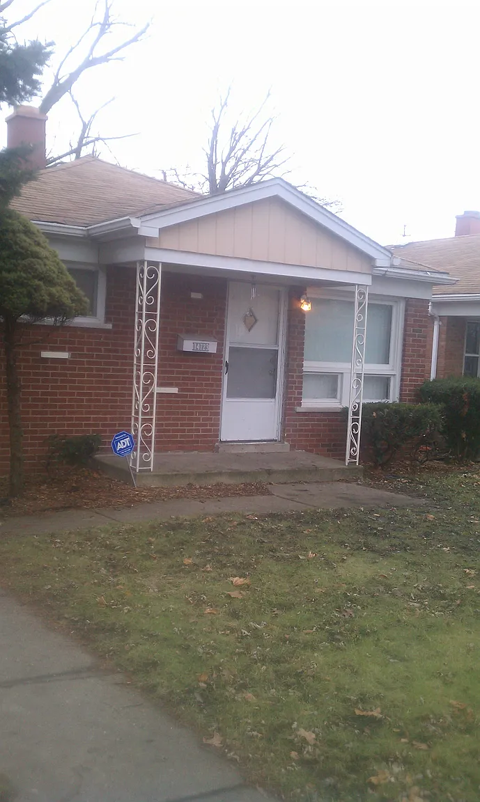 14723 Edbrooke Ave photo 1