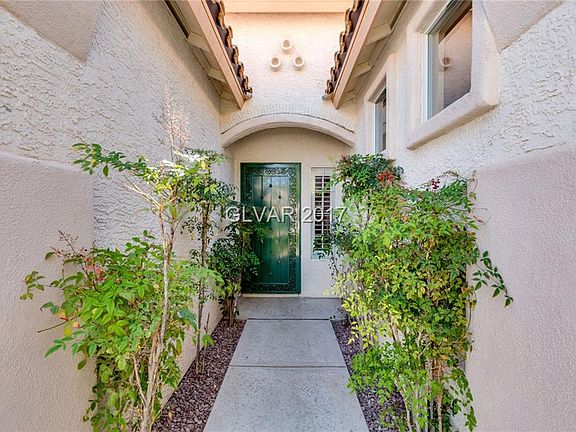4th image of 4439 El Presidio Dr