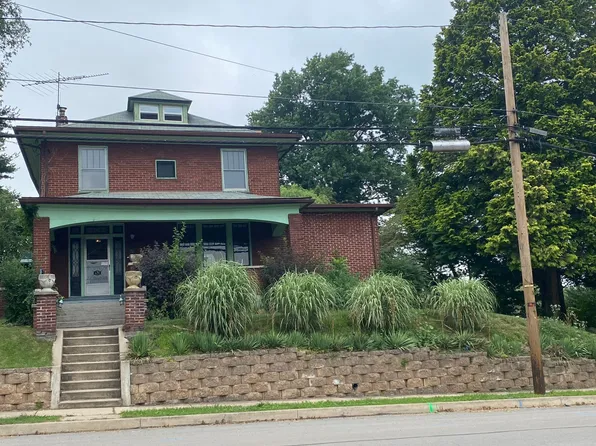470 Maple St, Manchester, PA 17345