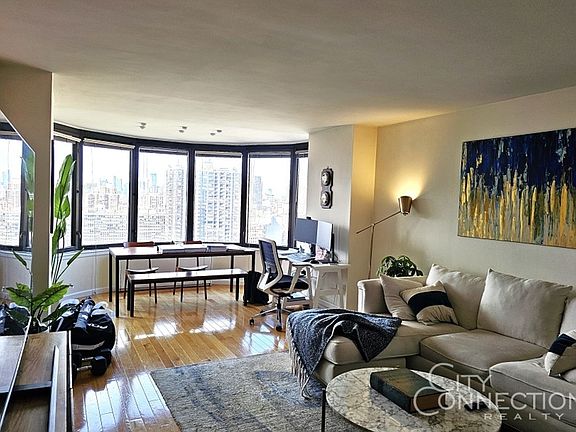 3rd image of 330 E 38th St APT 30A