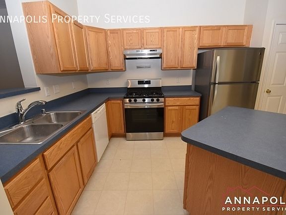 4th image of 2812 Settlers View Dr