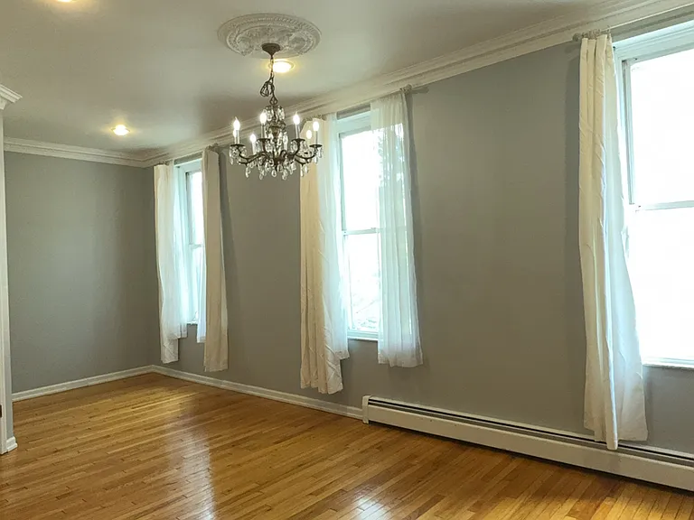 153 1st St #2 — Photo 7