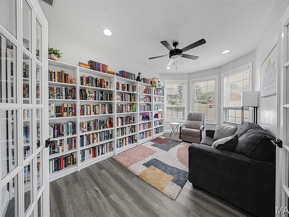 4th image of 113 Jared St