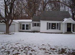 5462 W Smokey Row Rd #R, Greenwood, IN 46143