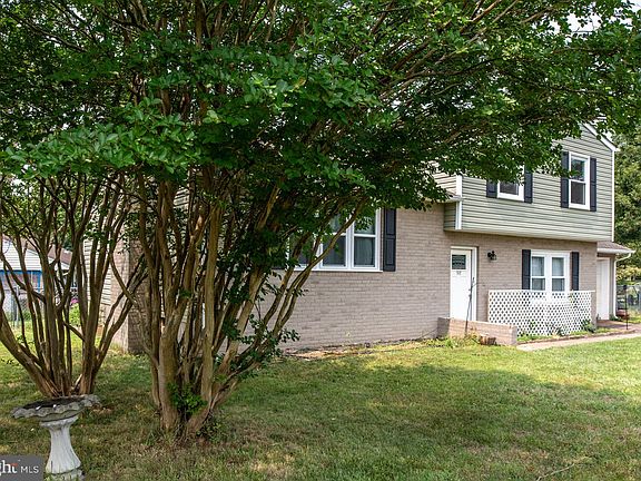 5th image of 10506 Circle One Dr
