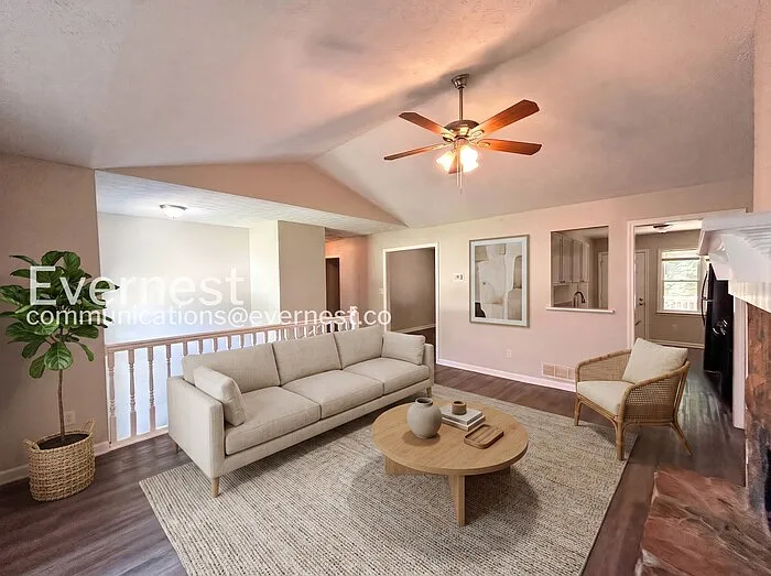 313 Silverthorne Cir — Photo 4