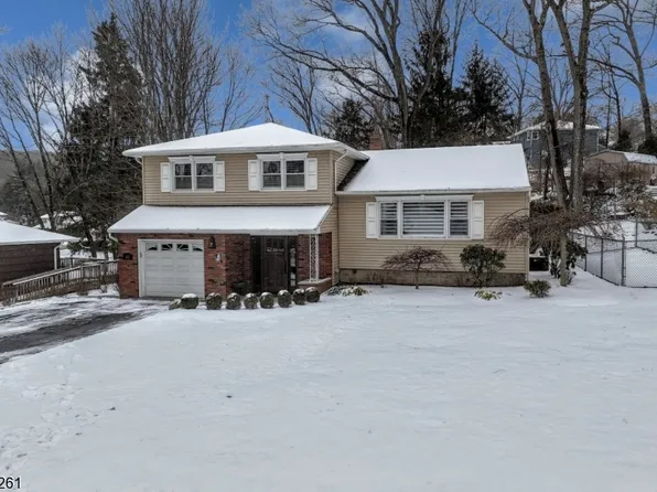 63 Kakeout Rd, Butler Boro, NJ 07405