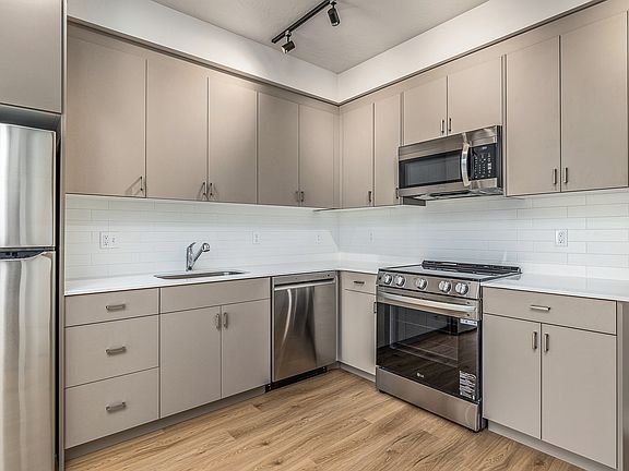 2nd image of 309 E 36th St #46380203a