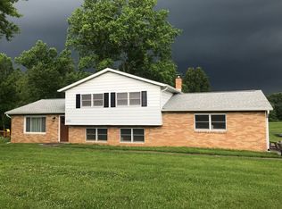 3165 E State Road 54, Bloomfield, IN 47424