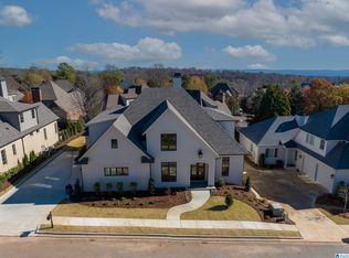 2208 Walnut Hill Dr, Birmingham, AL 35226