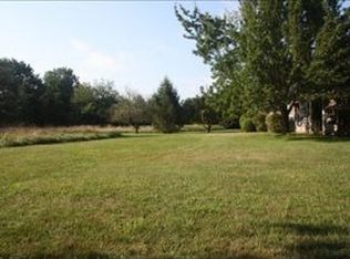 95 Marylea Dr, Southampton, NY 11968